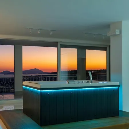 Caravaggio Luxury Apartment Naples