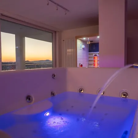 Apartment Caravaggio Luxury Naples