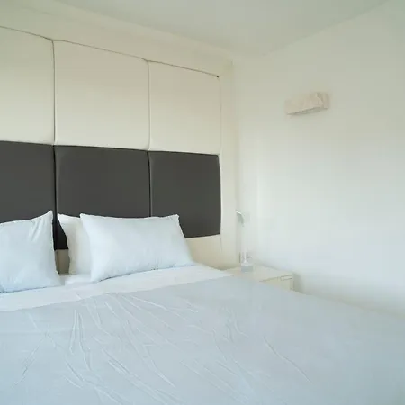 Caravaggio Luxury